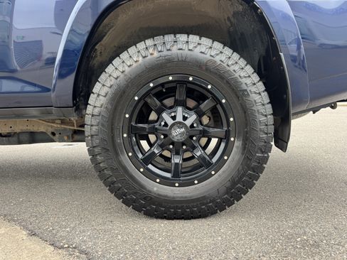 Used 2022 Toyota 4Runner TRD Off-Road Premium AWD/4WD image 19