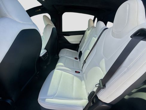 Used 2020 Tesla Model X Long Range image 22