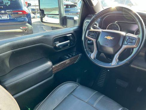 Certified 2023 Chevrolet Silverado 2500 High Country image 12