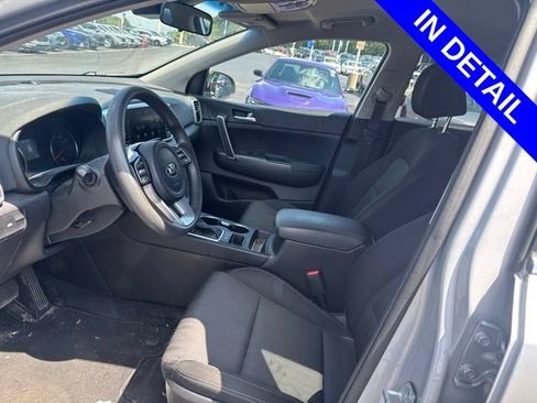 Used 2021 Kia Sportage LX FWD image 11