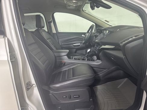 Certified 2019 Ford Escape Titanium w/ U9j03 - Titanium Tow Package image 4