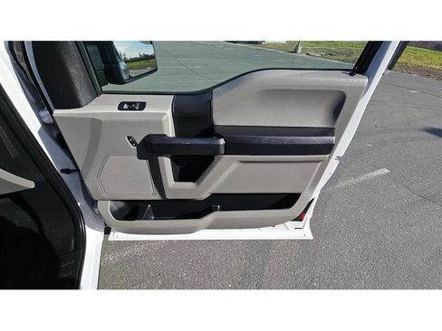 Used 2015 Ford F150 XL w/ Equipment Group 101A Mid image 29