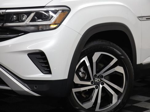Certified 2023 Volkswagen Atlas Cross Sport SEL AWD/4WD image 3