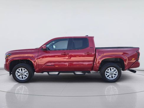 Used 2025 Toyota Tacoma SR5 RWD image 2