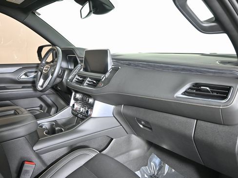 Used 2023 GMC Yukon SLT image 14