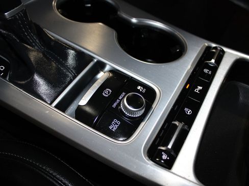 Used 2021 Kia Stinger GT AWD/4WD image 21