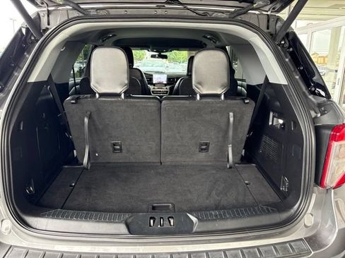 Used 2021 Ford Explorer XLT w/ Equipment Group 202A RWD image 32