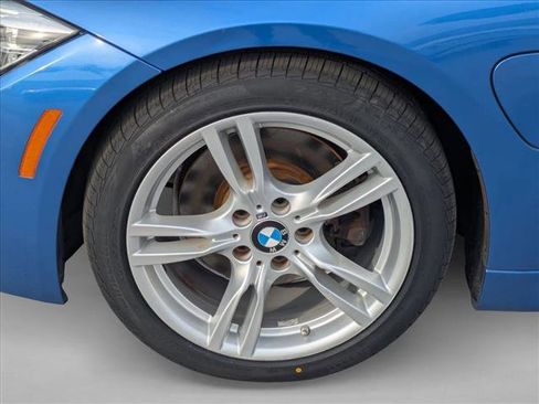 Used 2018 BMW 330e w/ M Sport Package image 24