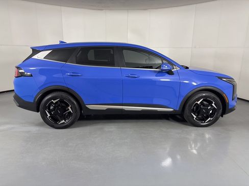 New 2026 Kia Sportage EX FWD image 9