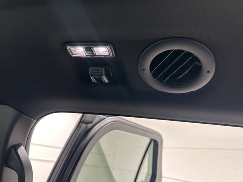 Used 2023 Ford Explorer ST-Line w/ Class IV Trailer Tow Package image 42