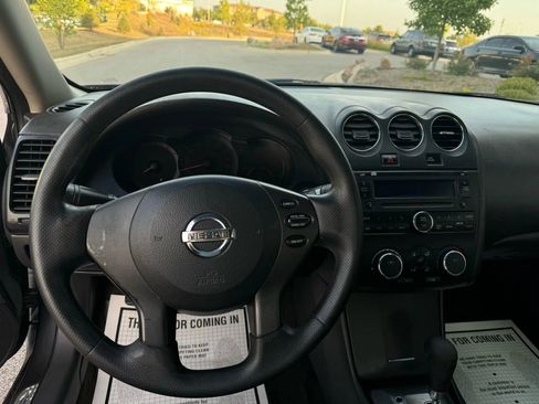 Used 2010 Nissan Altima 2.5 S image 10