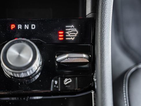 New 2025 Jeep Grand Cherokee Overland image 27