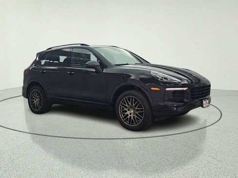Used 2017 Porsche Cayenne AWD/4WD image 8