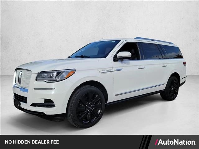 Used 2023 Lincoln Navigator L Reserve AWD/4WD image 1