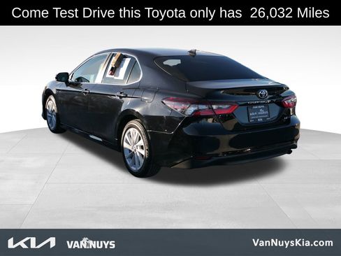 Used 2023 Toyota Camry LE image 6