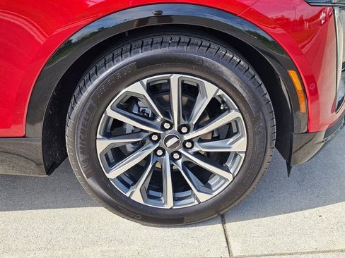 Used 2025 Cadillac Lyriq Sport AWD/4WD image 9