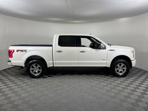 Used 2017 Ford F150 Platinum w/ Equipment Group 701A Luxury AWD/4WD image 8