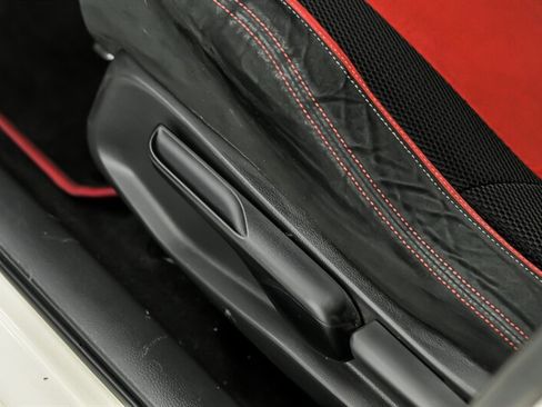 Used 2019 Honda Civic Type R image 19
