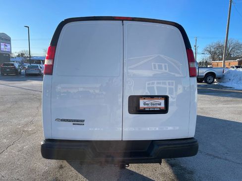Used 2014 Chevrolet Express 2500 2500 3dr Cargo Van image 4