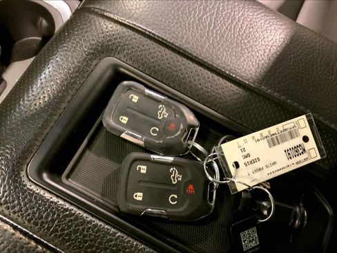 Used 2021 GMC Sierra 1500 Denali w/ Denali Ultimate Package image 15