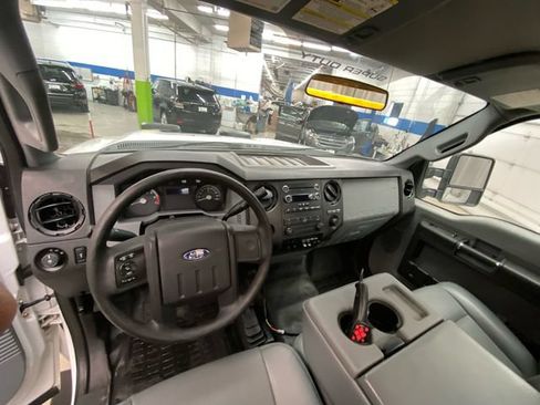 Used 2015 Ford F250 XL w/ Power Equipment Group AWD/4WD image 25