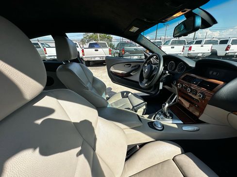 Used 2006 BMW M6 Coupe image 17