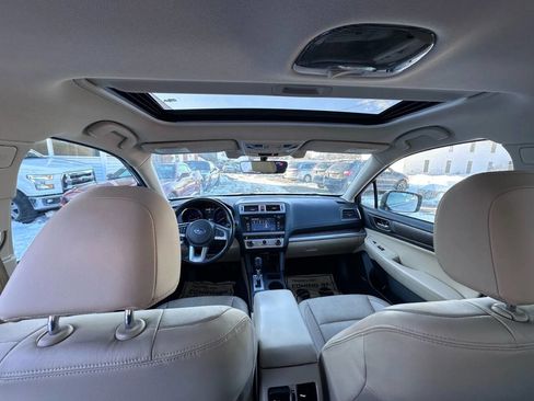 Used 2017 Subaru Outback 3.6R Limited image 12