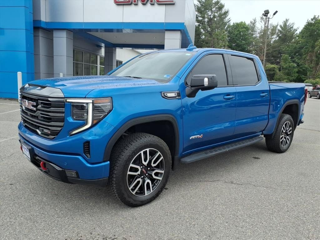 Used 2024 GMC Sierra 1500 AT4 w/ Technology Package AWD/4WD image 8