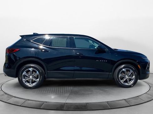 Used 2023 Chevrolet Blazer LT AWD/4WD image 6