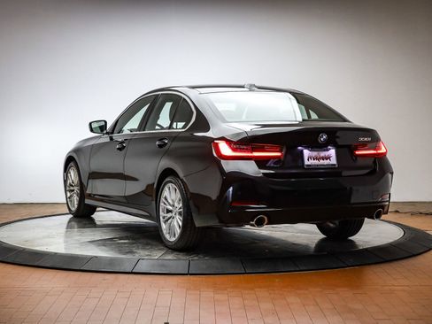 Certified 2024 BMW 330i Sedan w/ Convenience Package image 2