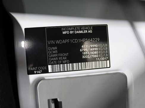 Used 2017 Mercedes-Benz Sprinter 3500 image 38