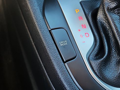 Used 2024 Kia Forte LXS image 19