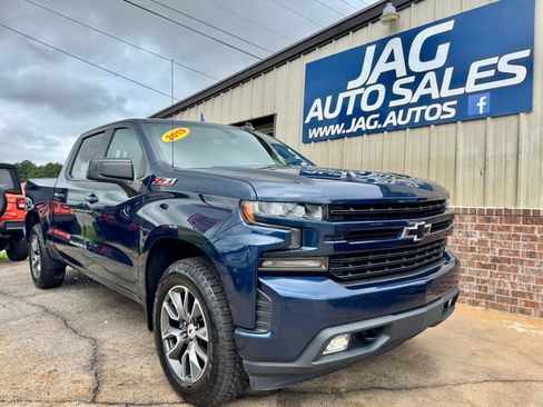 Used 2019 Chevrolet Silverado 1500 RST AWD/4WD image 2
