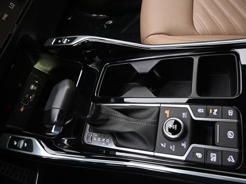 Used 2024 Kia Sorento SX Prestige w/ Olive Brown Leather Package image 35