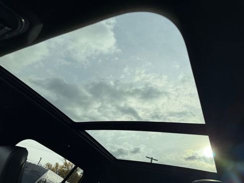 New 2025 Jeep Grand Cherokee Limited image 17