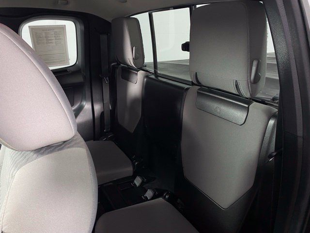 Used 2021 Toyota Tacoma SR5 RWD image 14