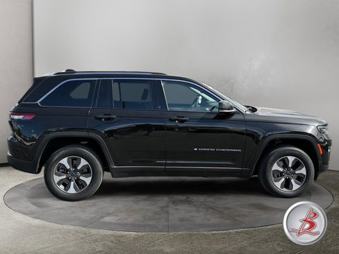 Used 2022 Jeep Grand Cherokee Limited 4xe AWD/4WD image 8