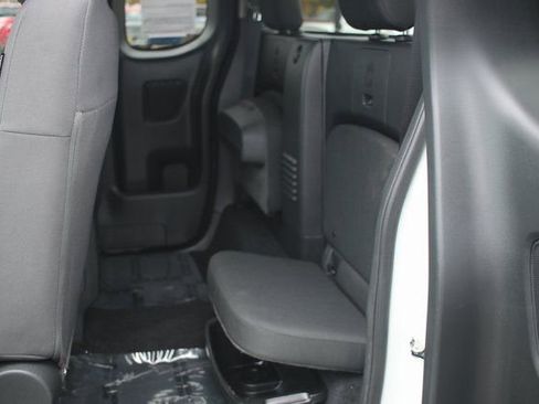 Used 2024 Nissan Frontier S w/ S Utility Package image 10