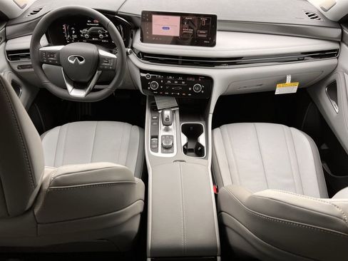 New 2026 INFINITI QX60 Luxe image 9