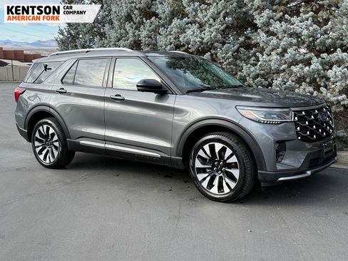 Used 2025 Ford Explorer Platinum w/ LUX Leather Package image 10