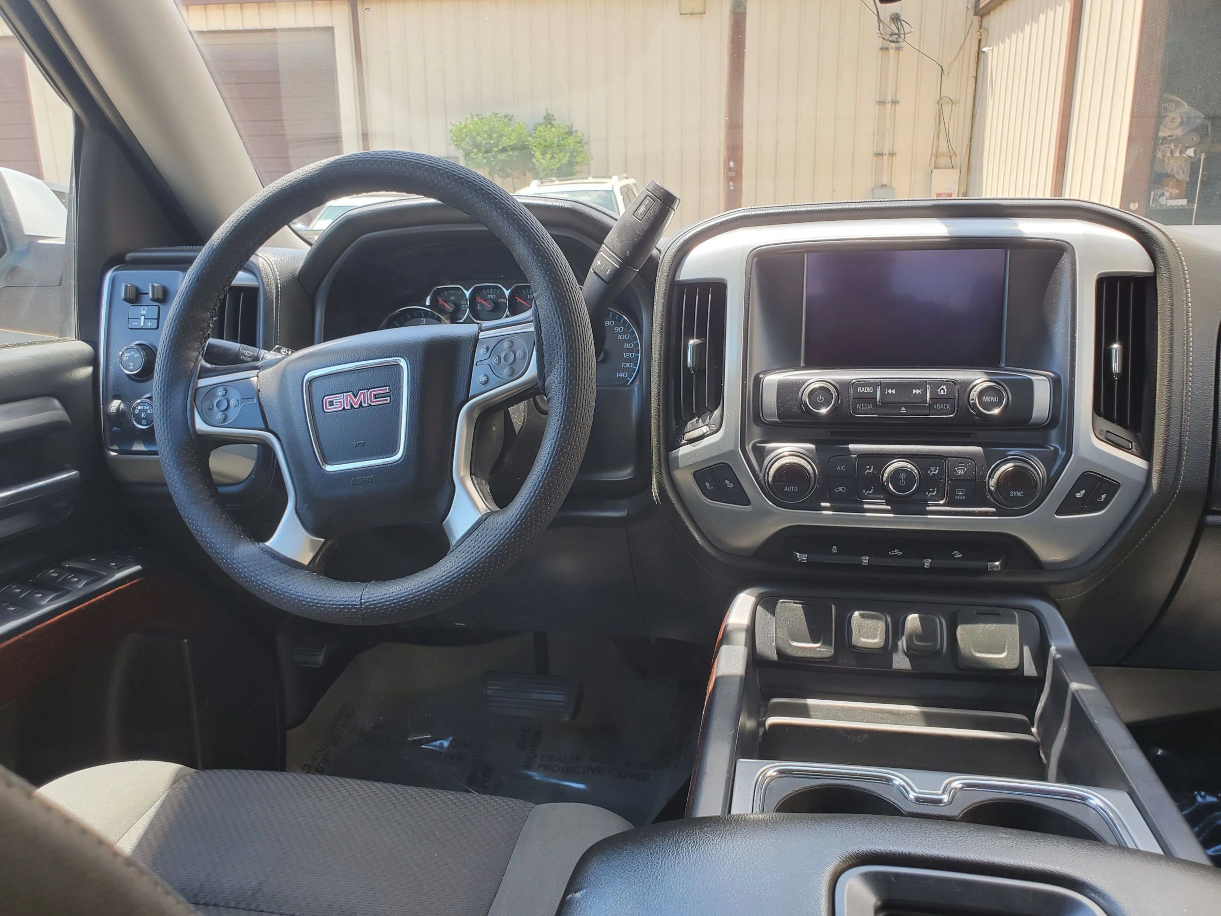 Used 2017 GMC Sierra 1500 SLE w/ SLE Value Package AWD/4WD image 3