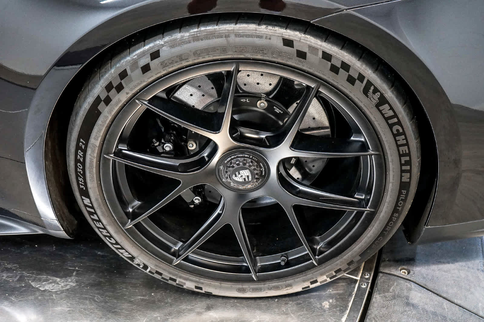 Certified 2025 Porsche 911 GT3 RWD image 14