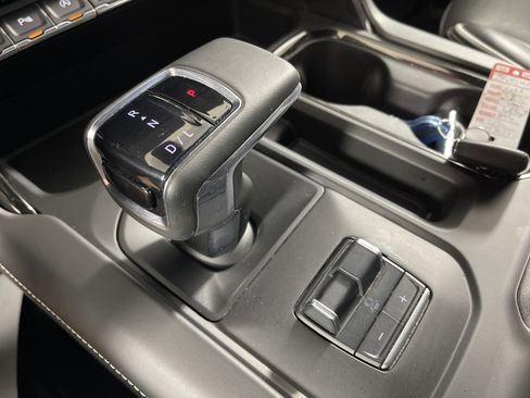 Used 2023 GMC Sierra 1500 AT4X image 27