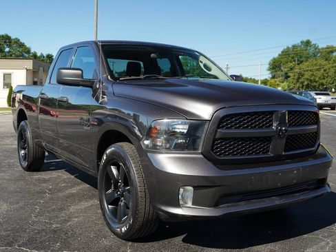 Used 2019 RAM 1500 Express w/ Express Value Package AWD/4WD image 36