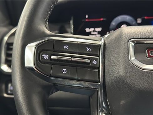 Used 2025 GMC Acadia Elevation image 21