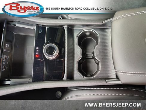 New 2025 Jeep Grand Cherokee Altitude image 26