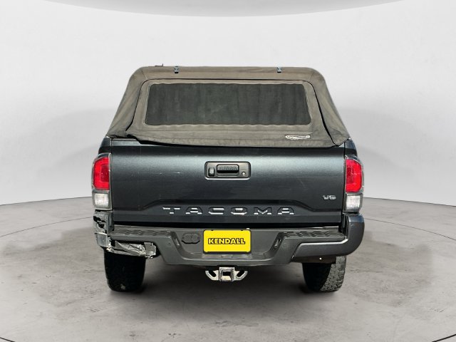 Used 2020 Toyota Tacoma TRD Off-Road w/ Technology Package AWD/4WD image 6
