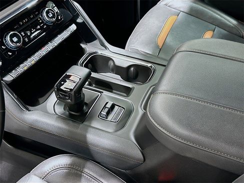 Certified 2023 GMC Sierra 1500 AT4 w/ AT4 Preferred Package image 16