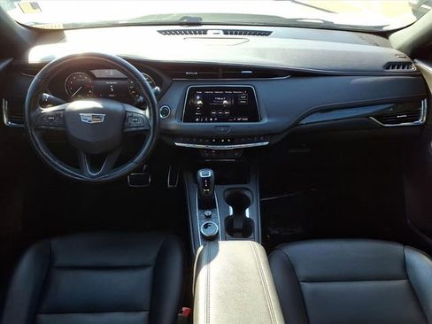 Used 2019 Cadillac XT4 Sport w/ Cold Weather Package image 10