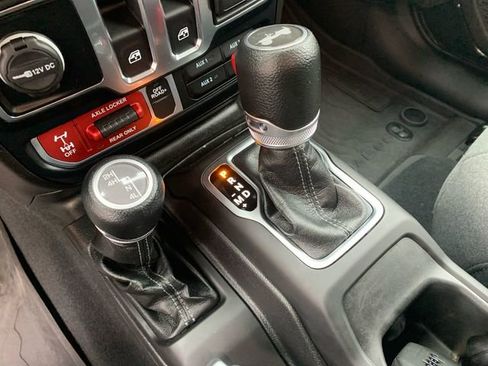 Used 2024 Jeep Wrangler Sport AWD/4WD image 23